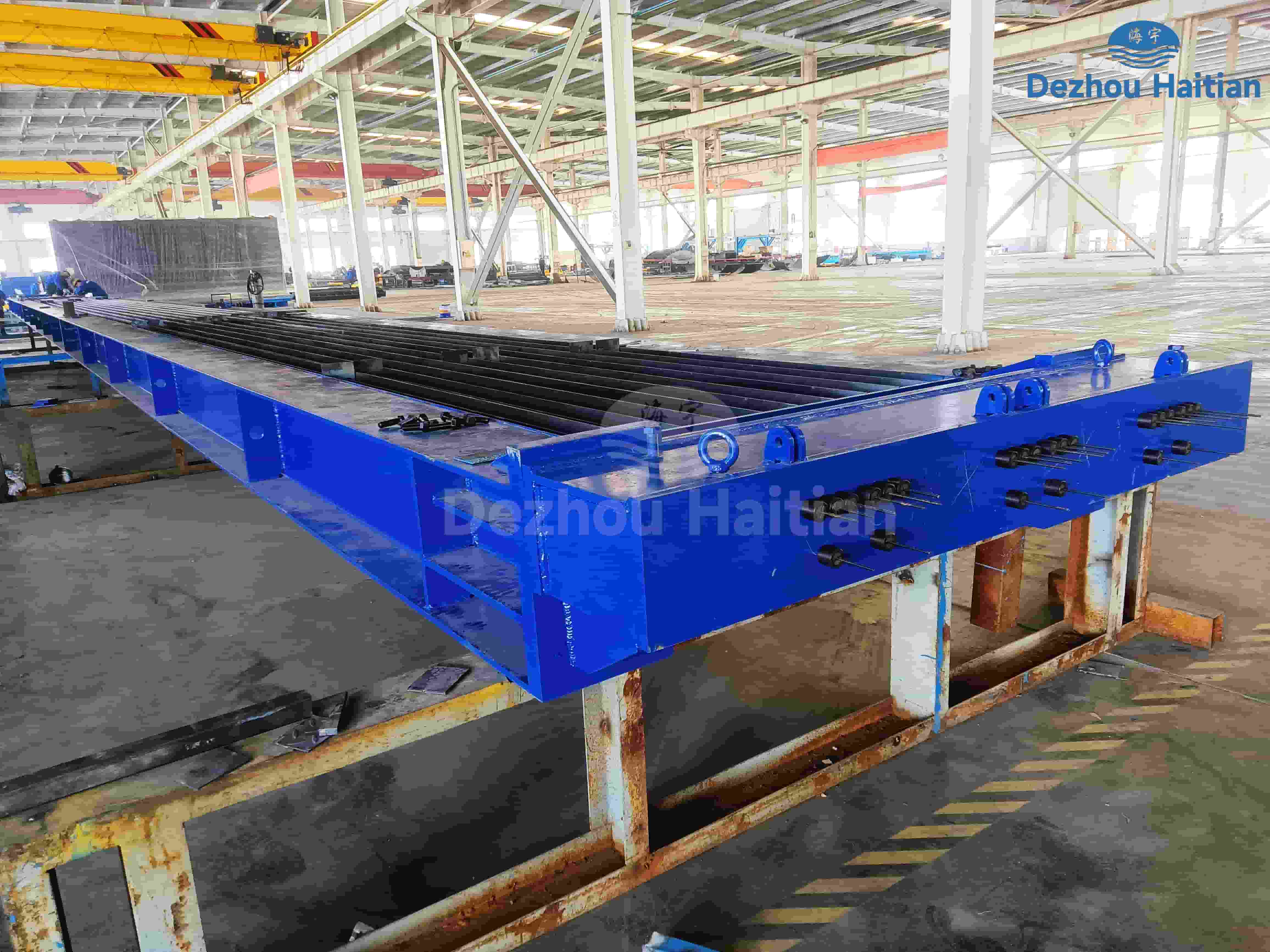 قالب عوارض خرسانية على شكل حرف T