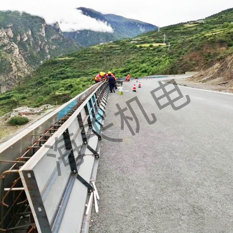 แม่พิมพ์ราวกันตกคอนกรีตสำเร็จรูป