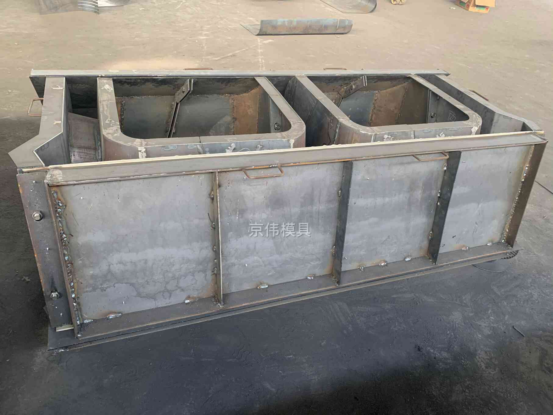 แม่พิมพ์ป้องกันทางลาดคอนกรีต