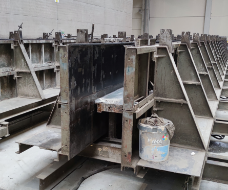 قالب عمود ثابت.png