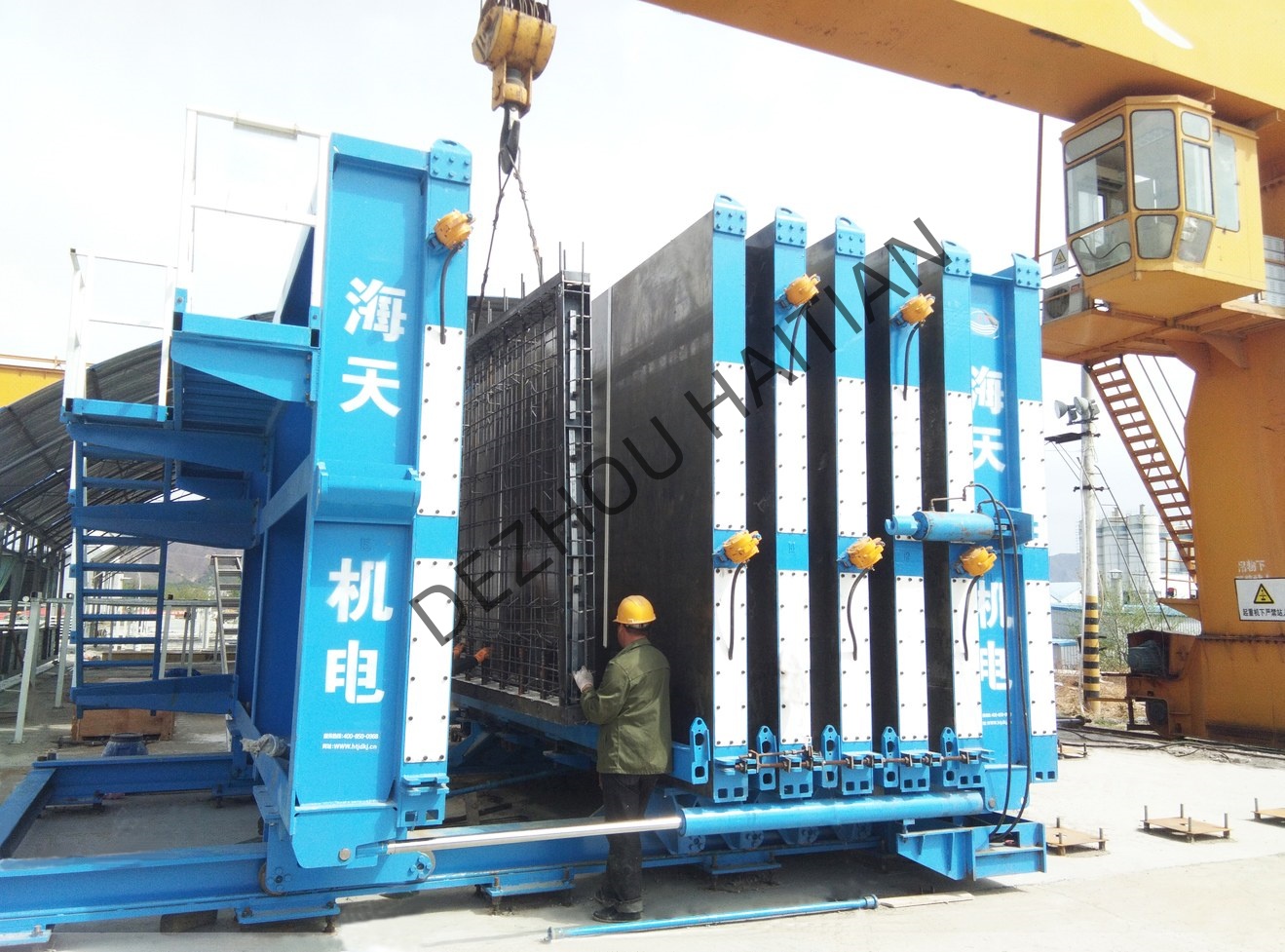 قوالب عمودية كبيرة لألواح الجدران الخرسانية الجاهزة